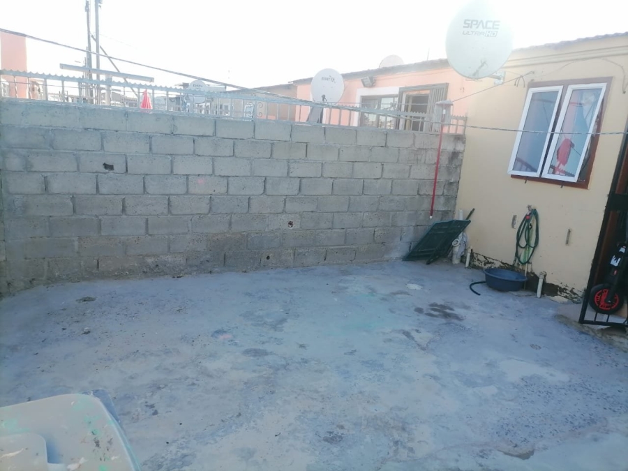 2 Bedroom Property for Sale in Delft Western Cape